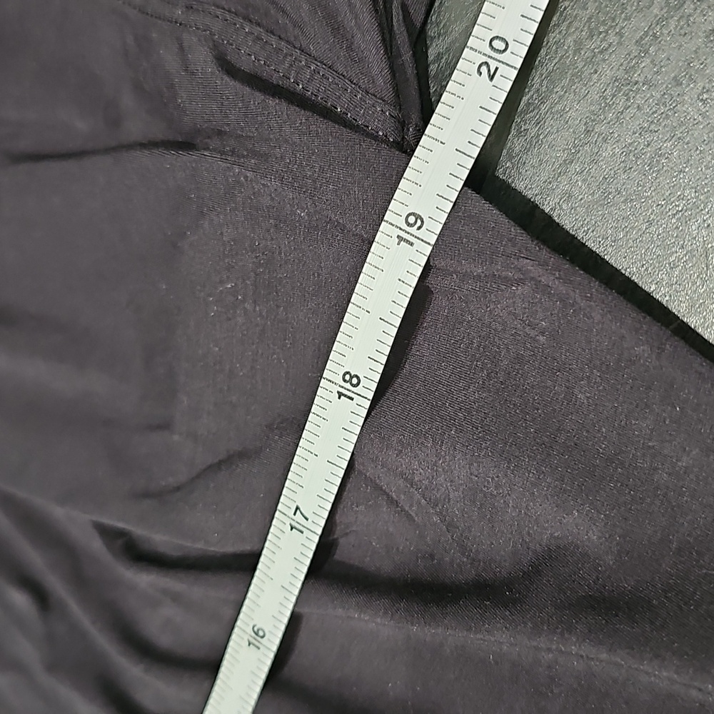 Lululemon V-neck Black Long Sleeve Top EUC - Picture 5 of 5